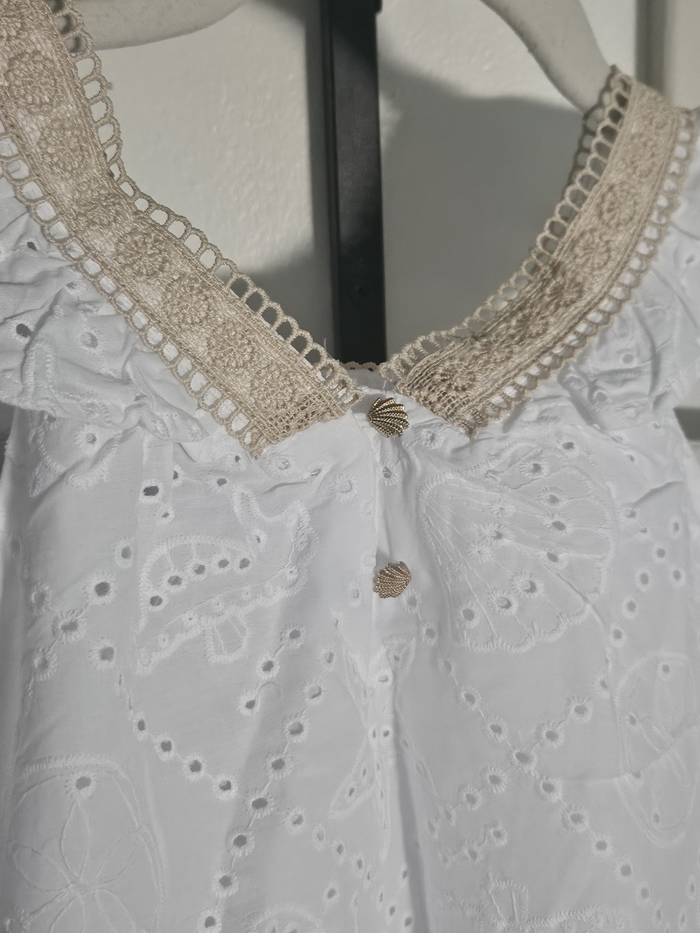 cupcakes & cashmere White Eyelet Dress with Beige Crochet Trim - Picture 6 of 6